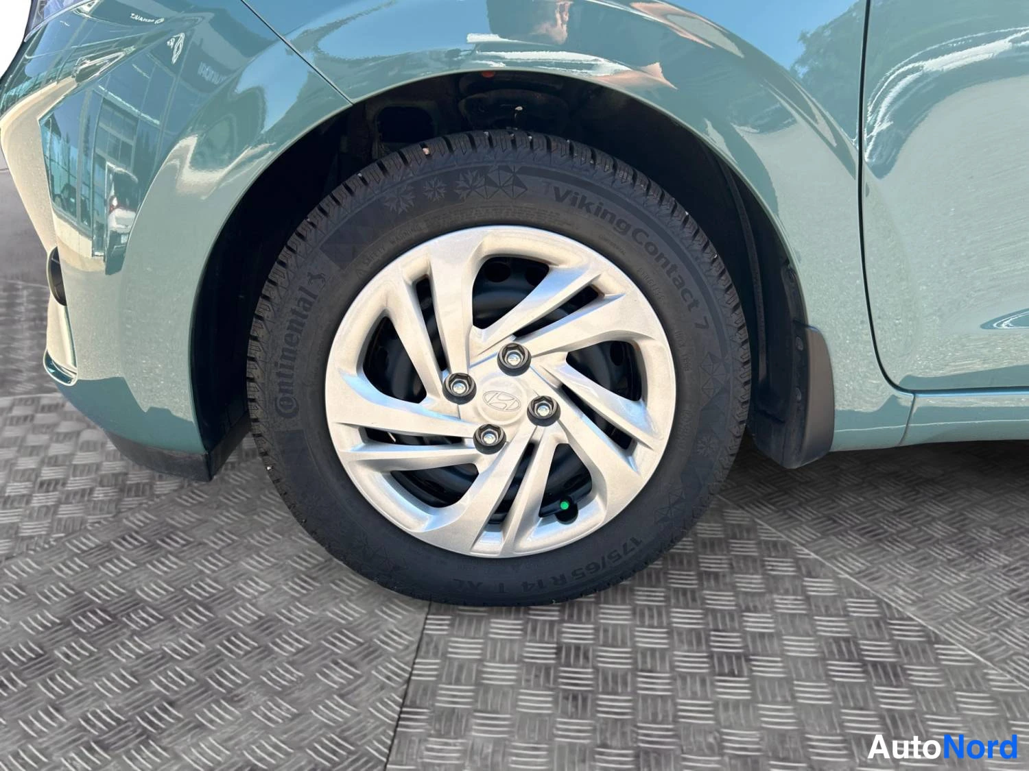 Vihreä Hyundai I10 2024, kuva 11