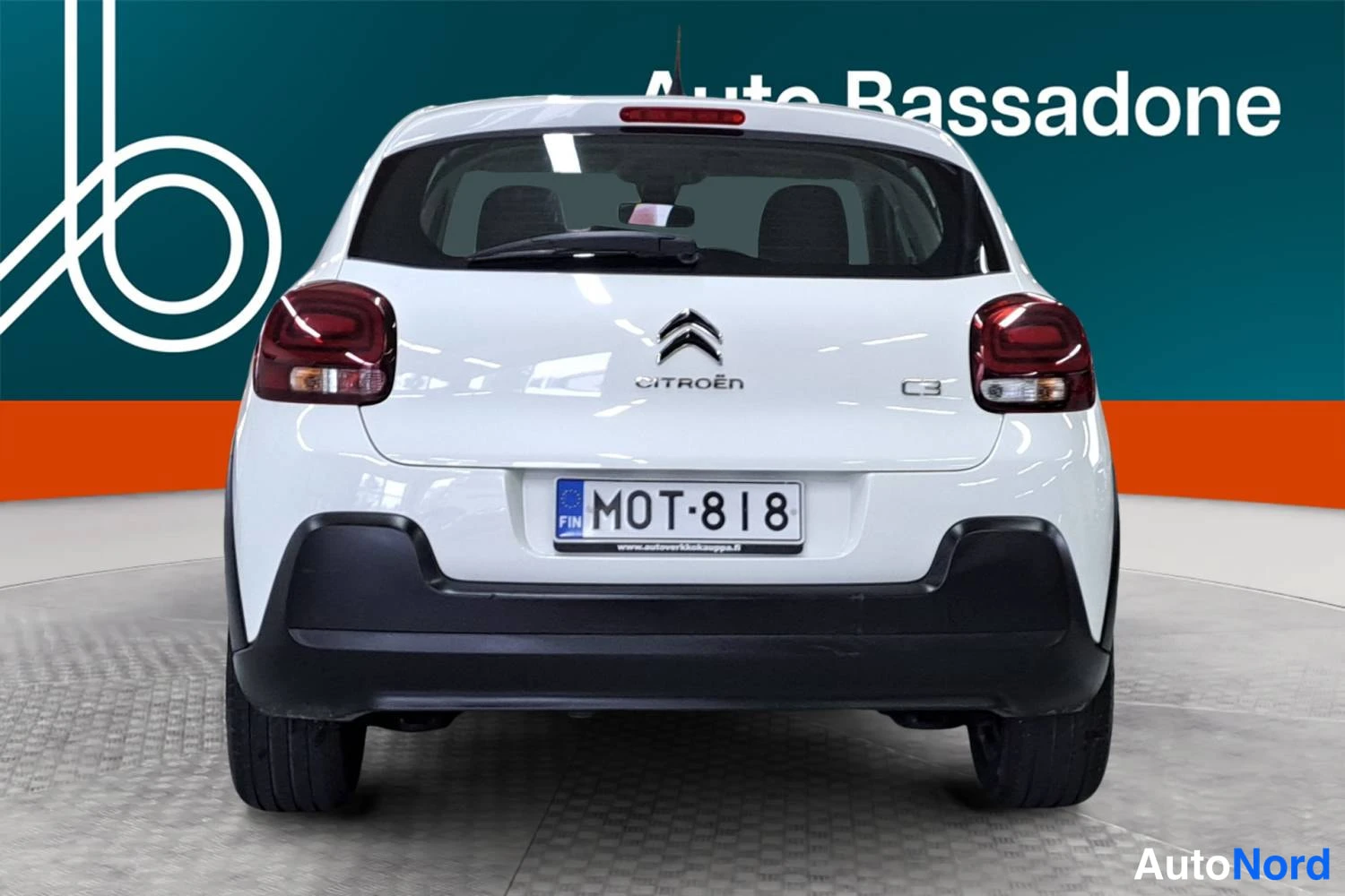 Valkoinen Citroen C3 2022, takaa, kuva 8