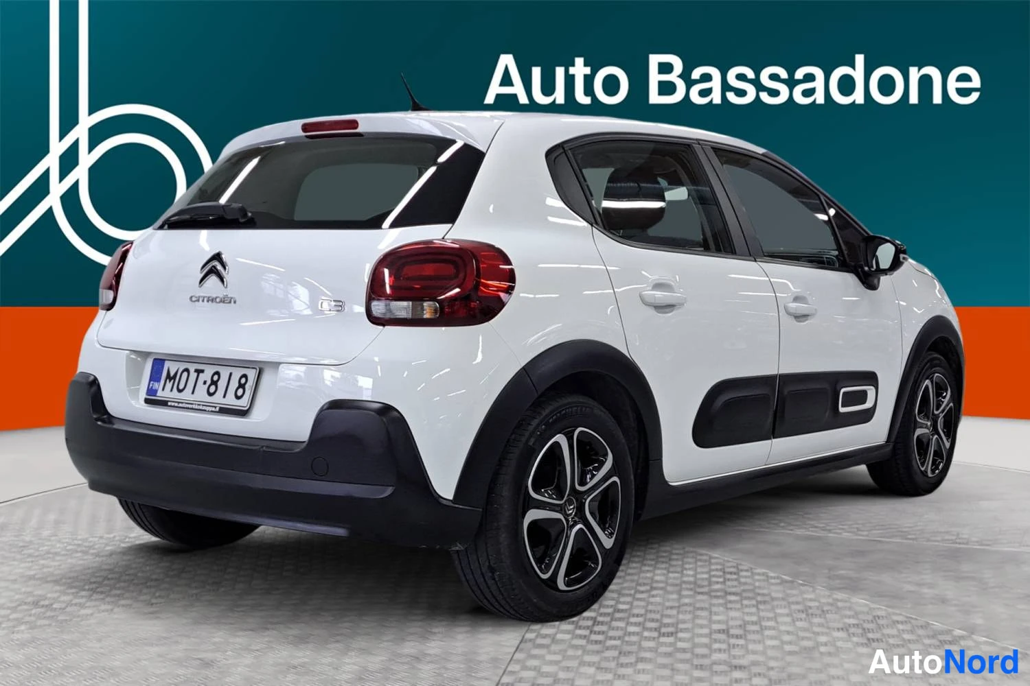 Valkoinen Citroen C3 2022, takaviisto, kuva 7