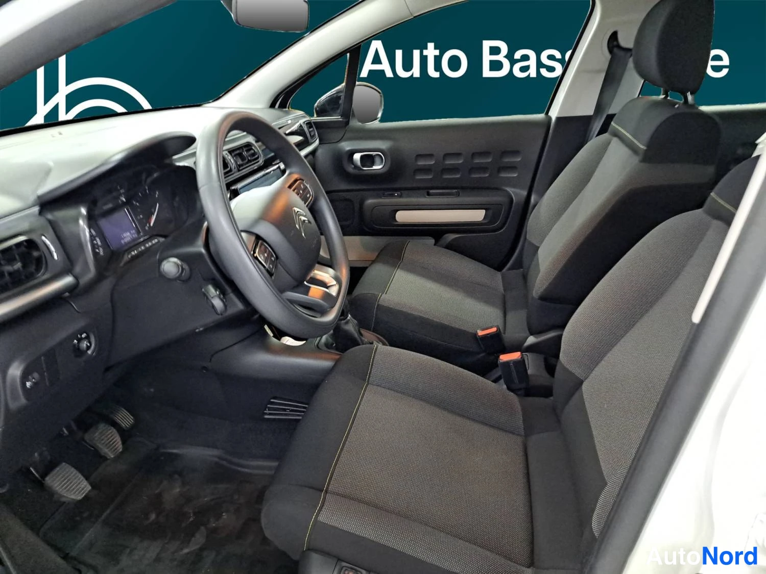 Valkoinen Citroen C3 2022, kuva 9