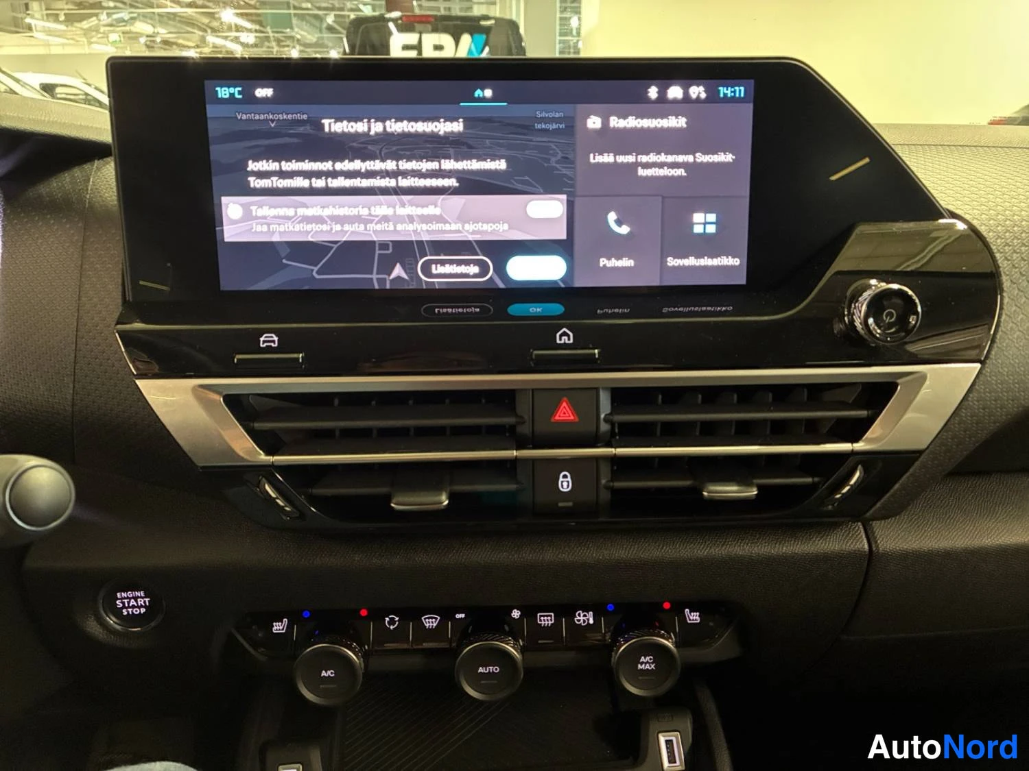 Valkoinen Citroen C4 x 2023, kuva 20