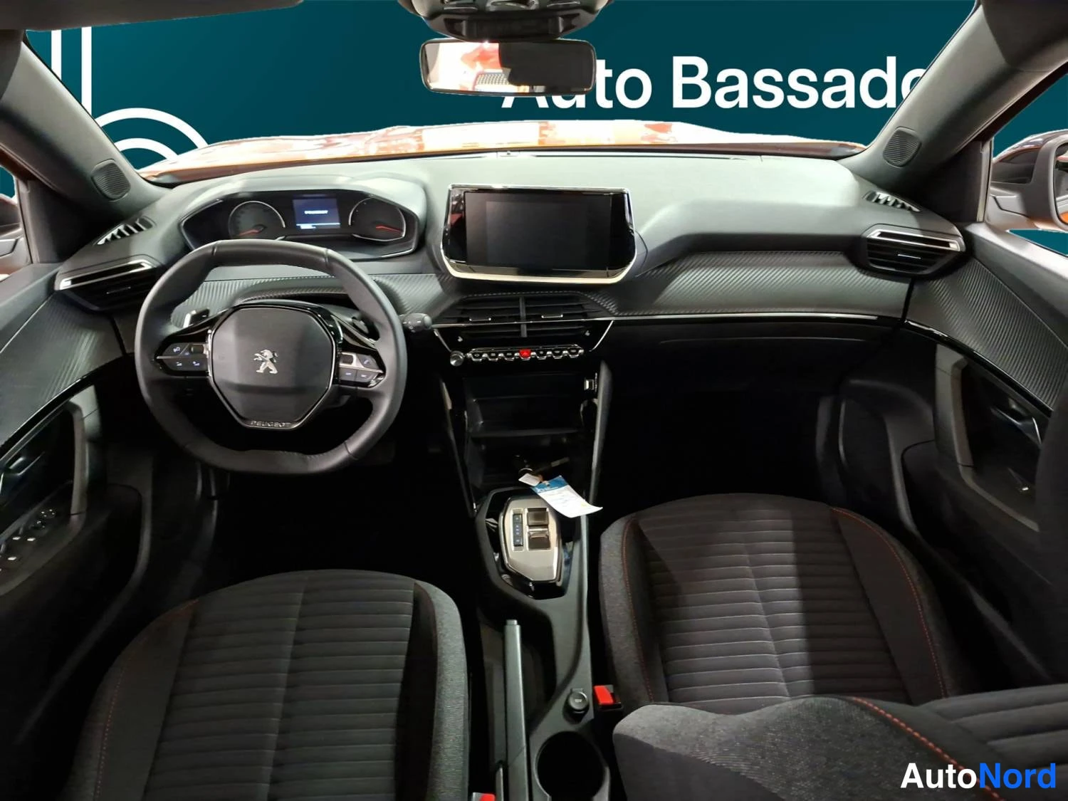 Oranssi Peugeot 2008 2023, kuva 12