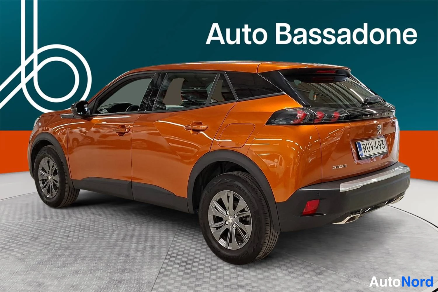 Oranssi Peugeot 2008 2023, takaviisto, kuva 6