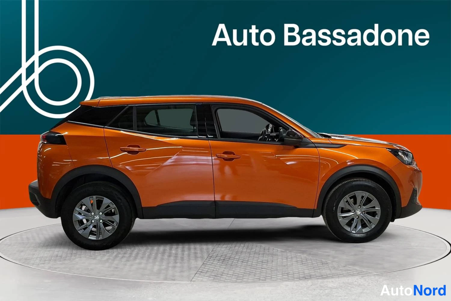 Oranssi Peugeot 2008 2023, sivulta, kuva 5