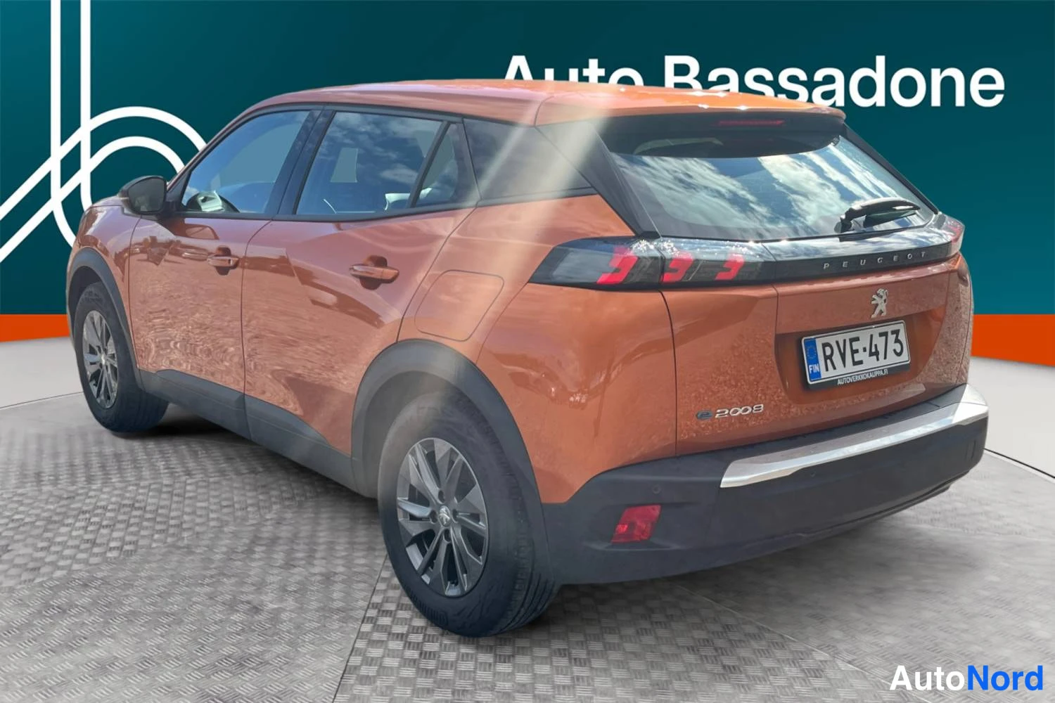 Oranssi Peugeot E-2008 2023, takaviisto, kuva 7