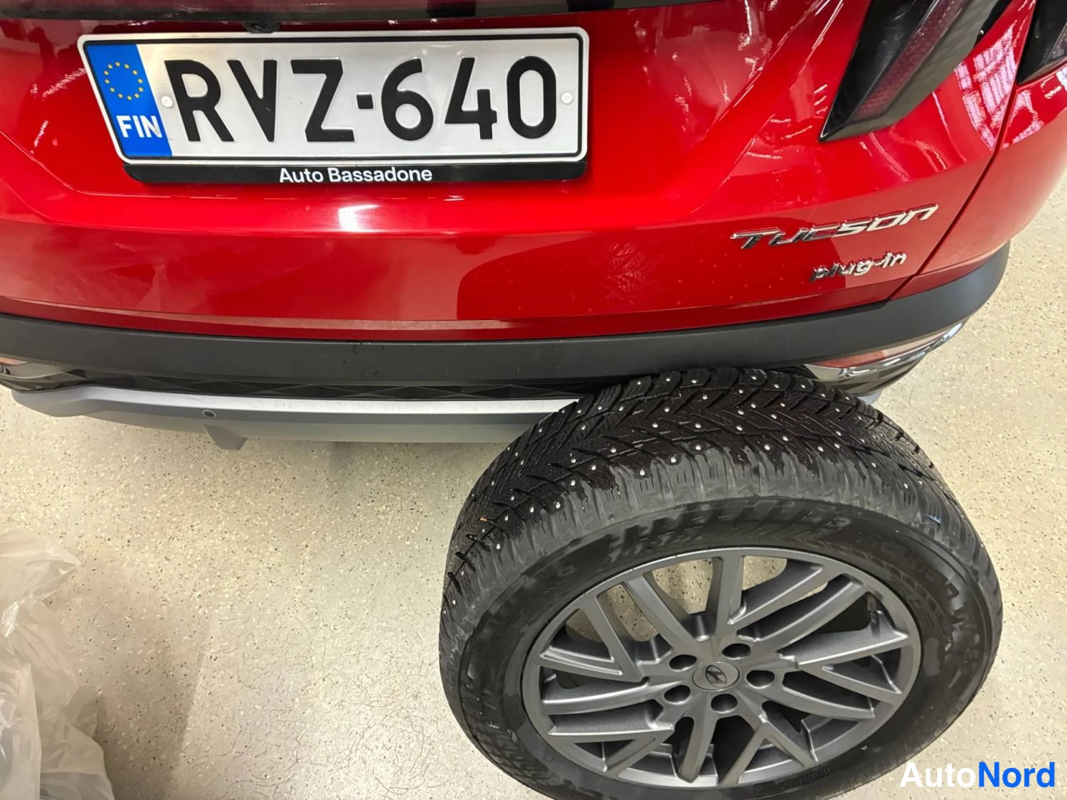 Punainen Hyundai Tucson 2024, takaa, kuva 14