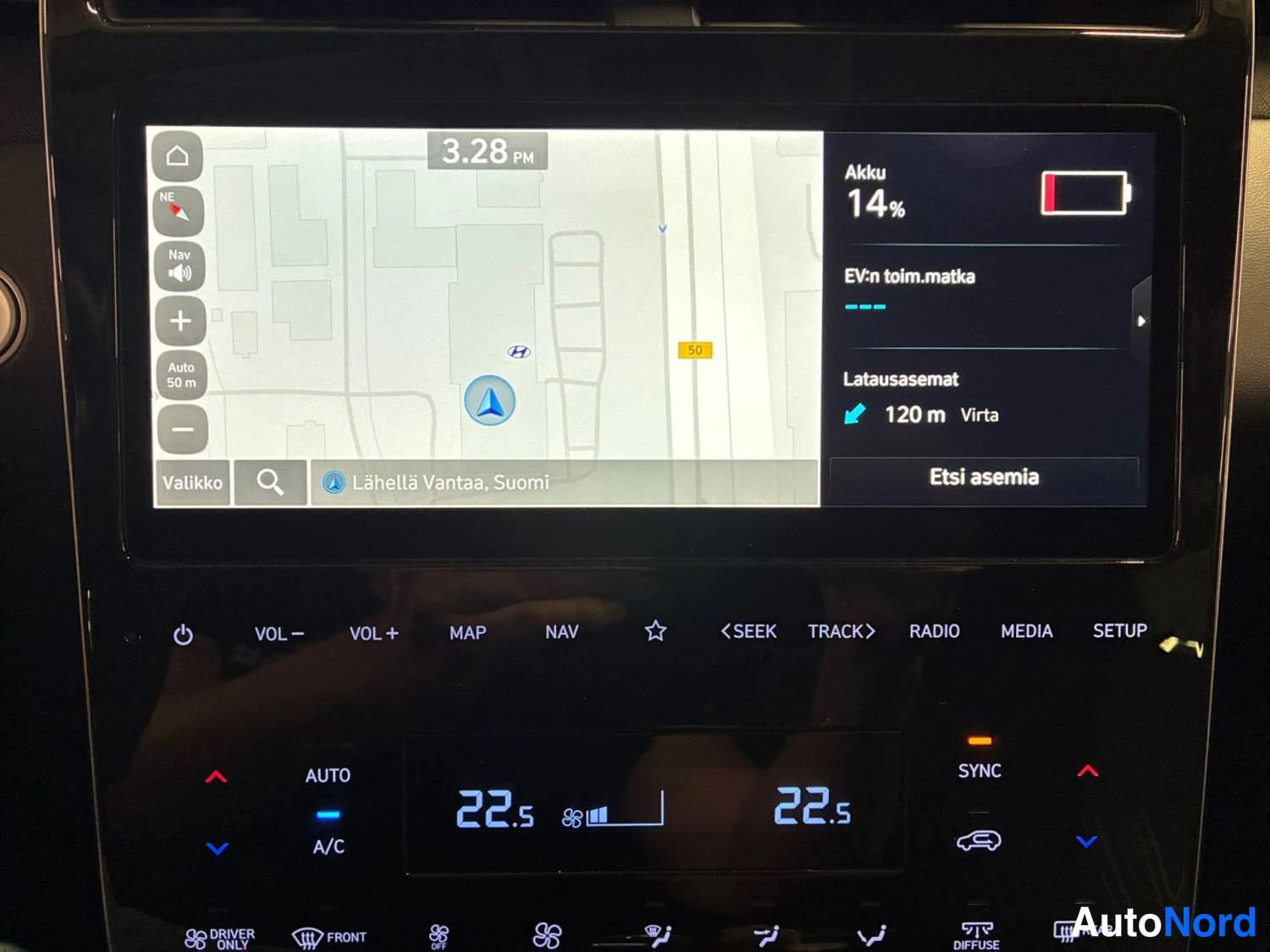 Punainen Hyundai Tucson 2024, kuva 23