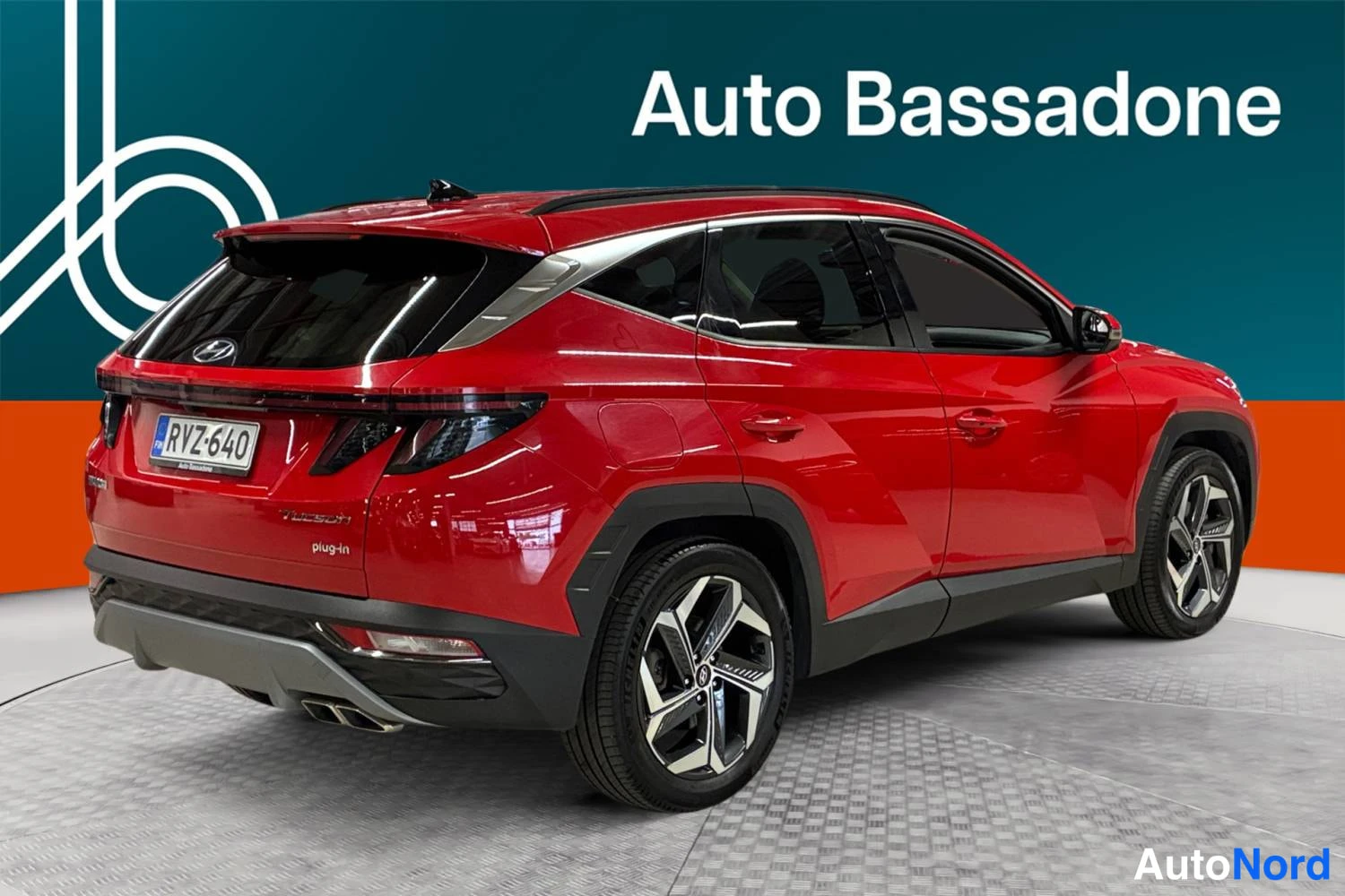Punainen Hyundai Tucson 2024, takaviisto, kuva 12