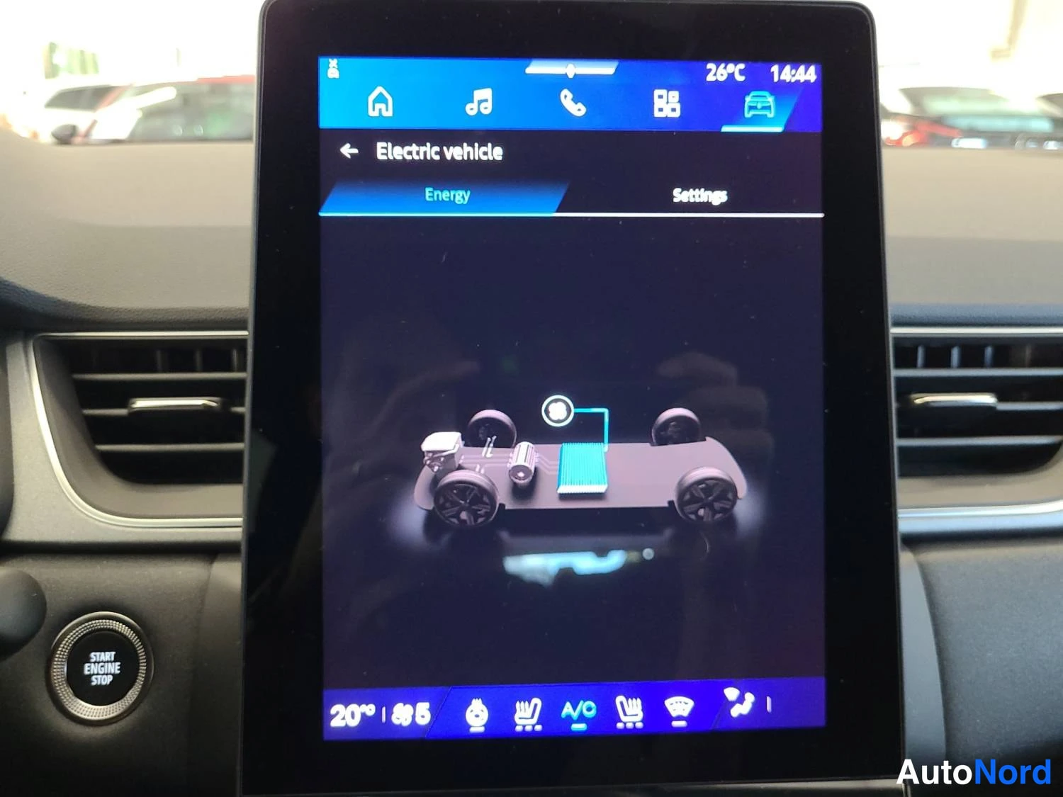 Punainen Renault Symbioz 2025, kuva 27