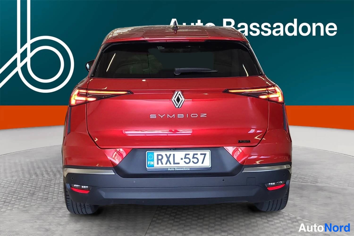 Punainen Renault Symbioz 2025, takaa, kuva 8