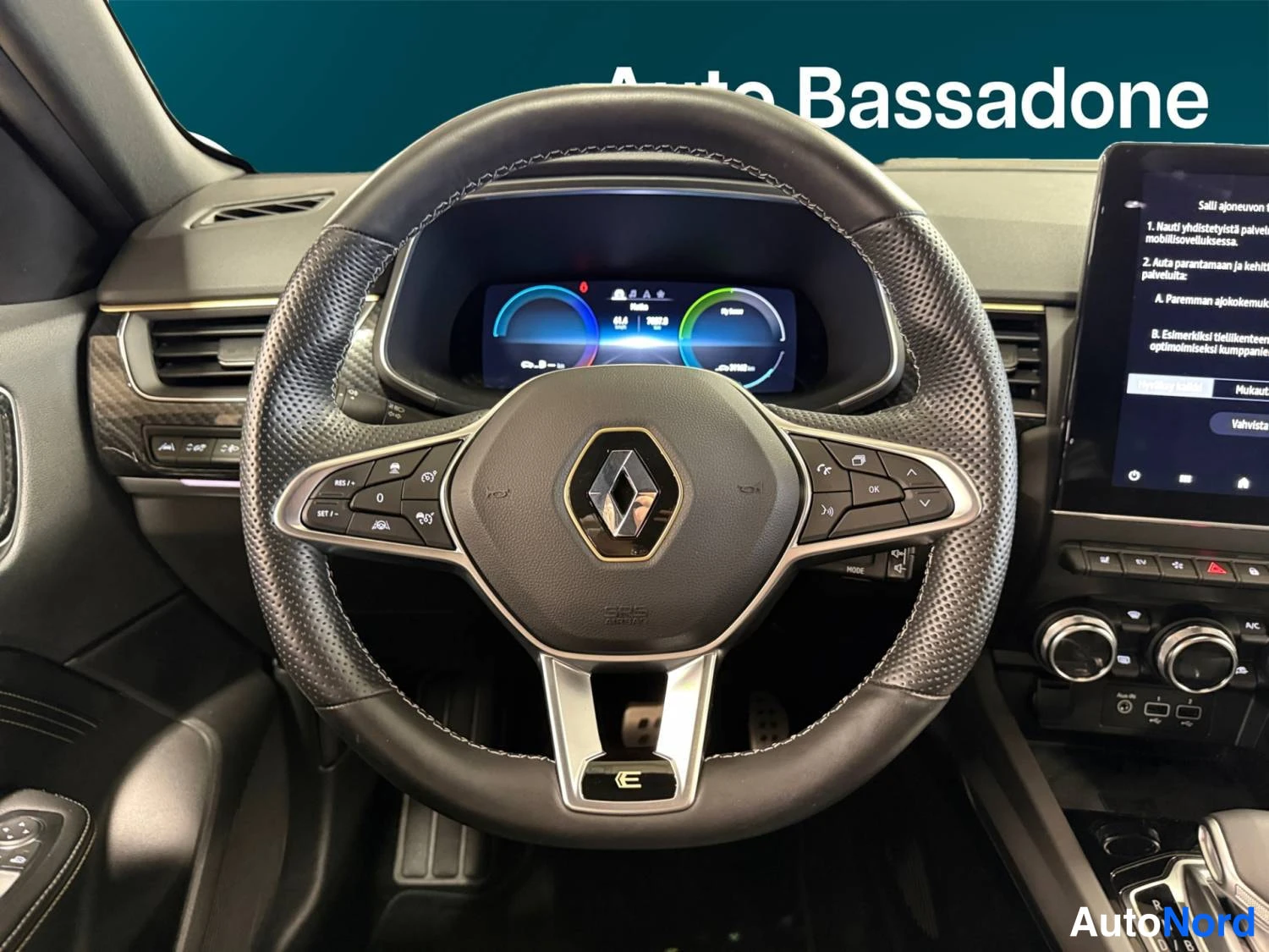 Sininen Renault Arkana E-Tech 2023, kuva 22
