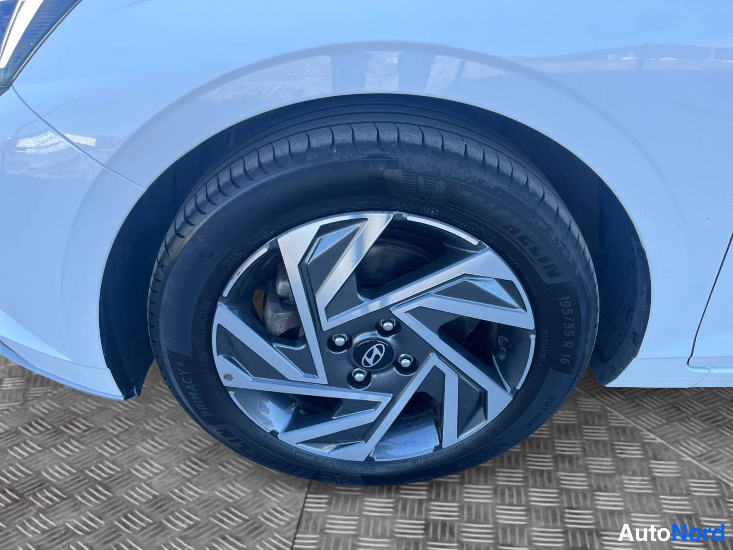 Valkoinen Hyundai I20 2024, kuva 12