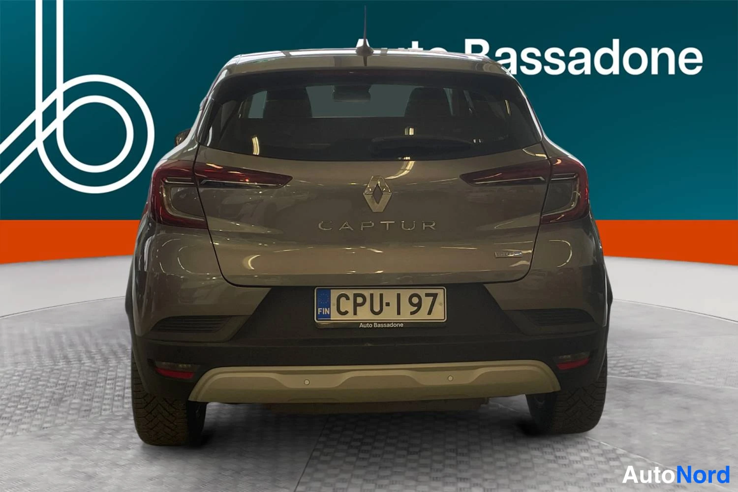Hopea Renault Captur E-TECH Plug-in hybrid 2022, takaa, kuva 11