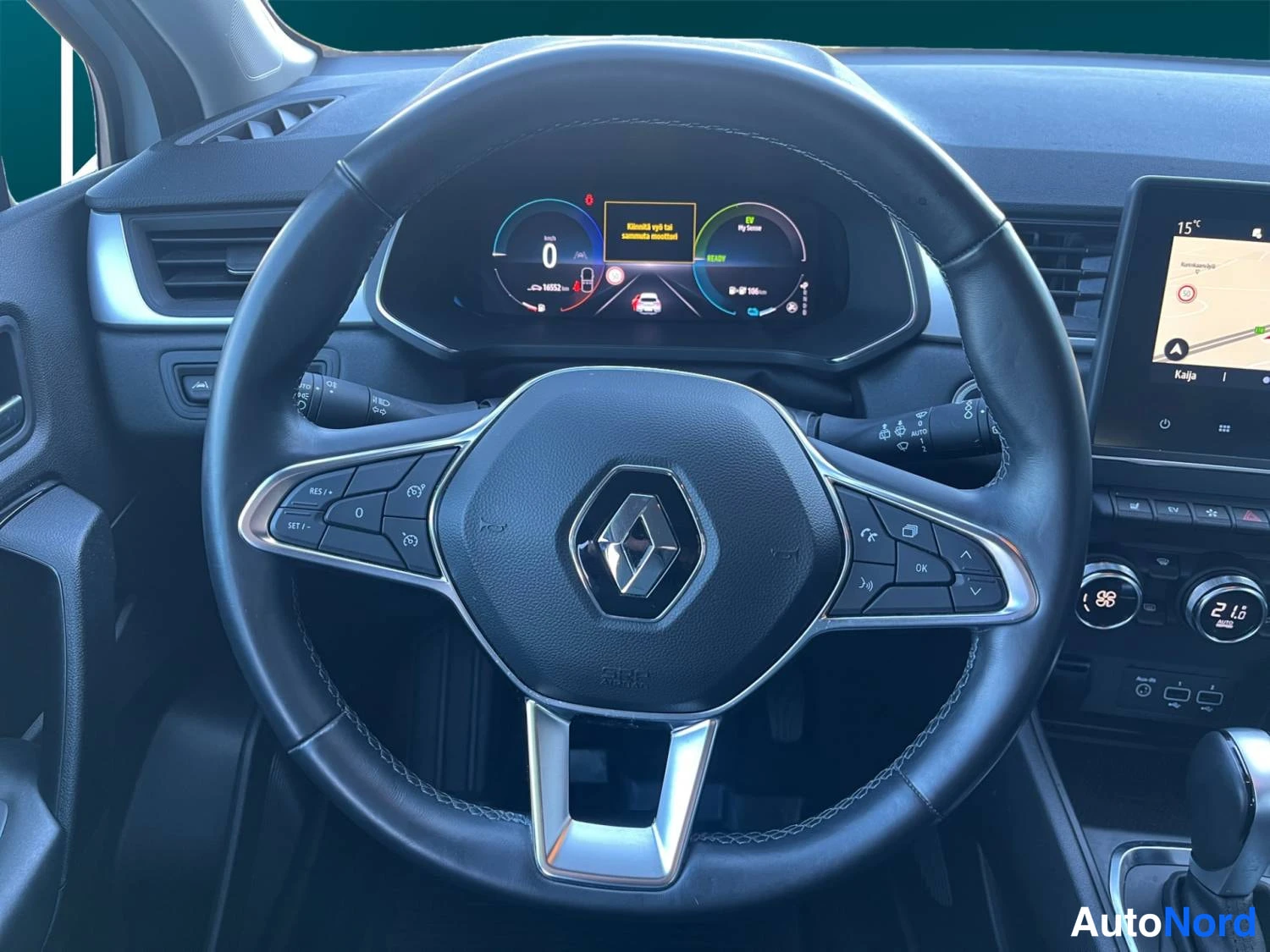 Valkoinen Renault Captur E-TECH Plug-in hybrid 2022, kuva 13