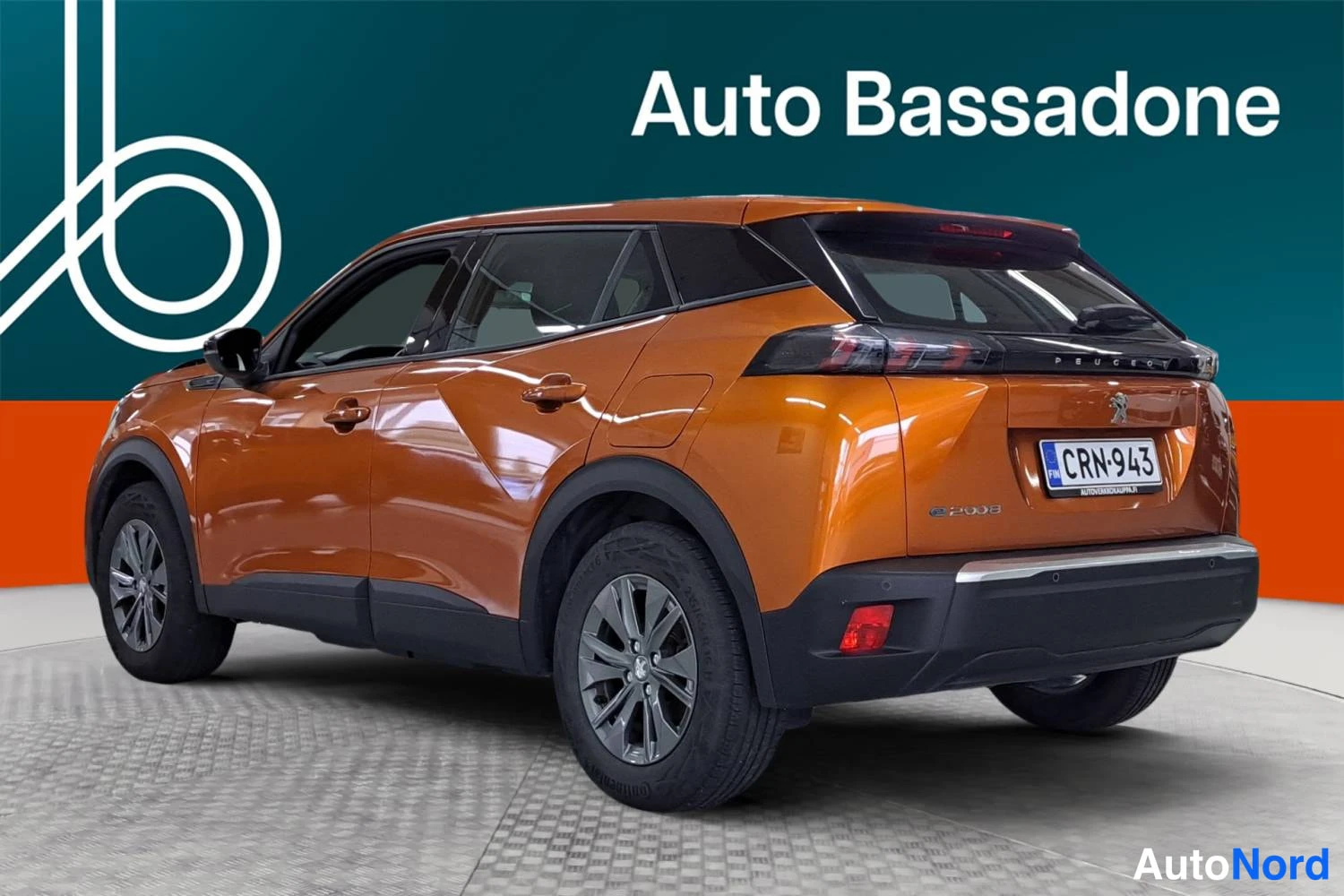 Oranssi Peugeot E-2008 2023, takaviisto, kuva 6