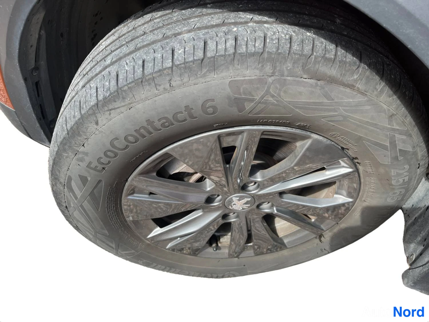 Oranssi Peugeot E-2008 2023, kuva 8
