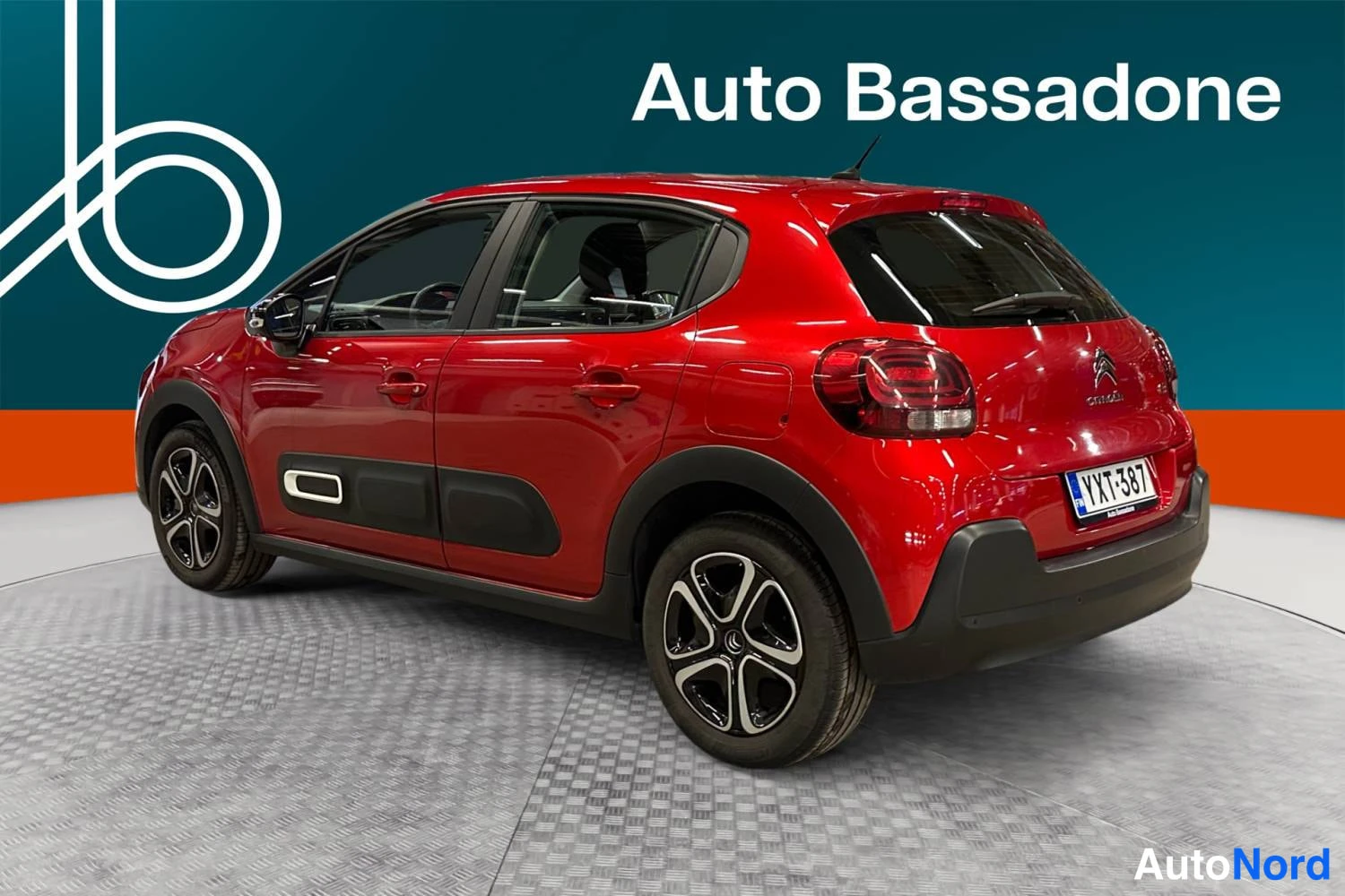 Punainen Citroen C3 2024, takaviisto, kuva 6