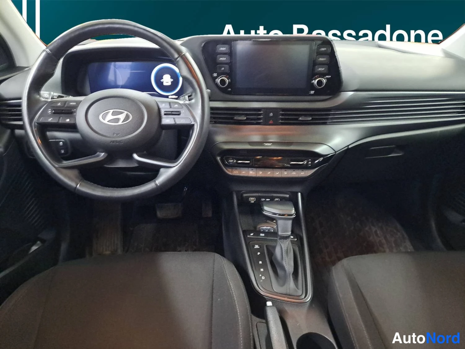 Vihreä Hyundai I20 2024, kuva 10