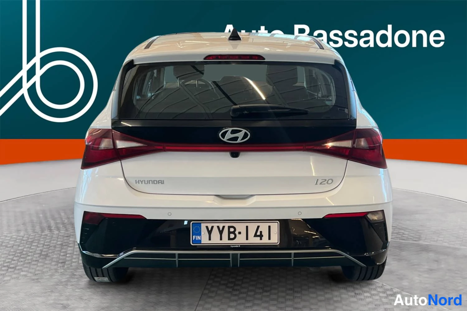 Valkoinen Hyundai I20 2024, takaa, kuva 8