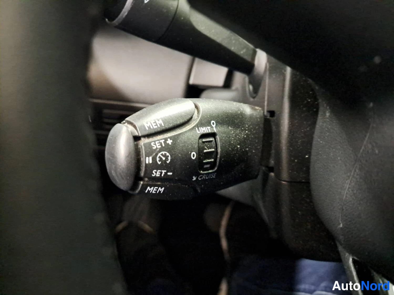 Harmaa Citroen C3 aircross 2021, kuva 24