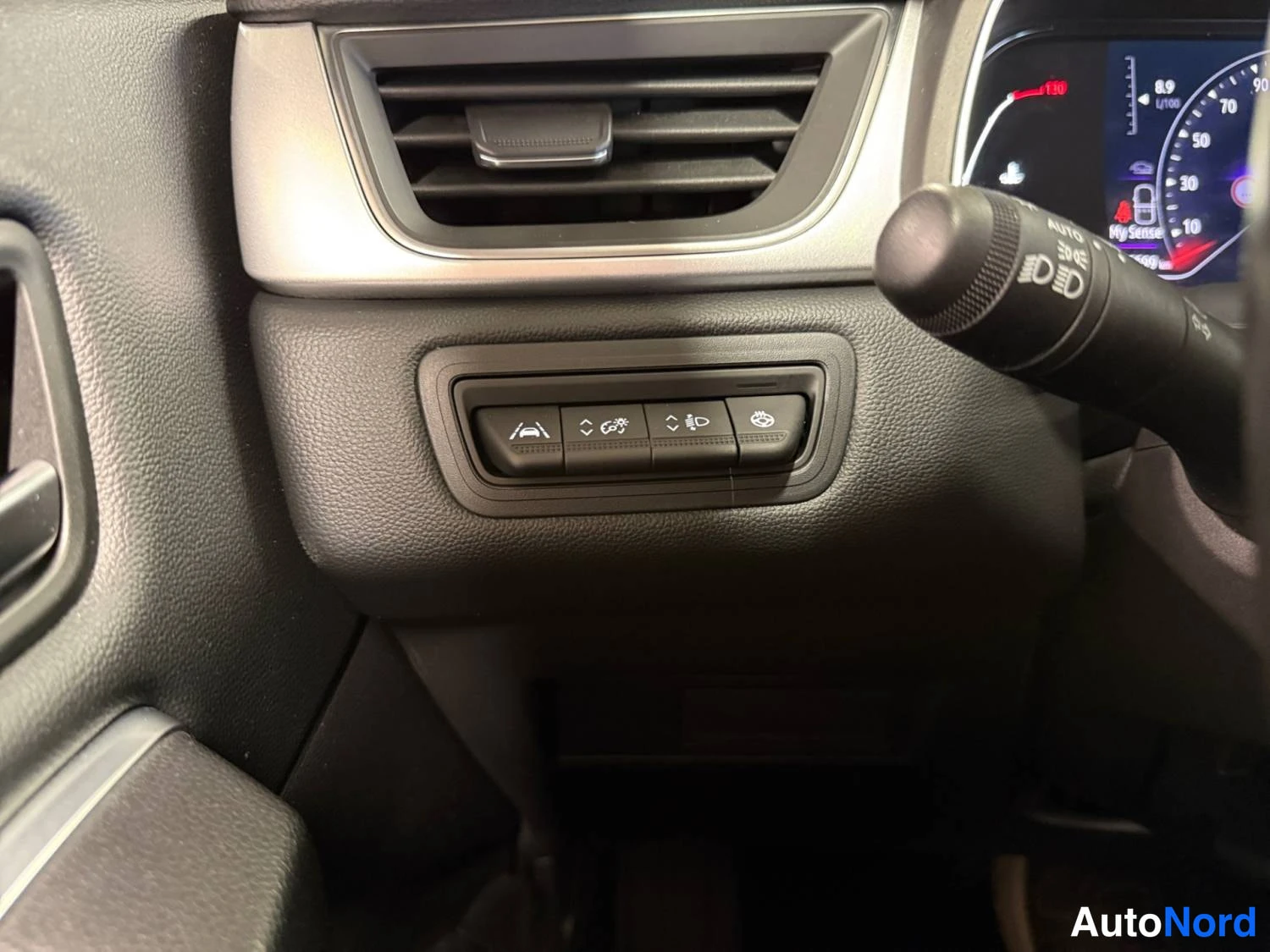 Harmaa Renault Captur 2022, kuva 27