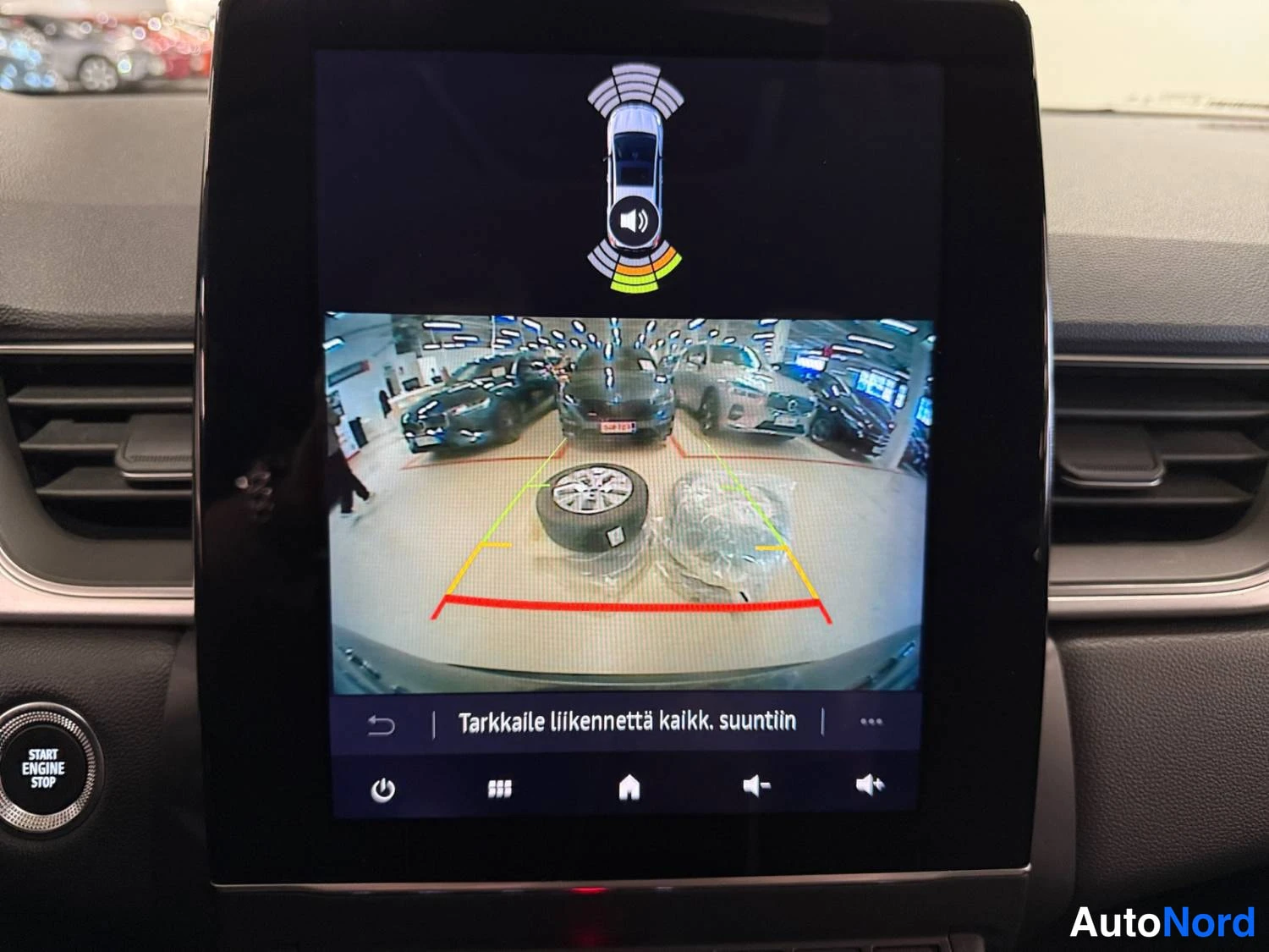 Harmaa Renault Captur 2022, kuva 23