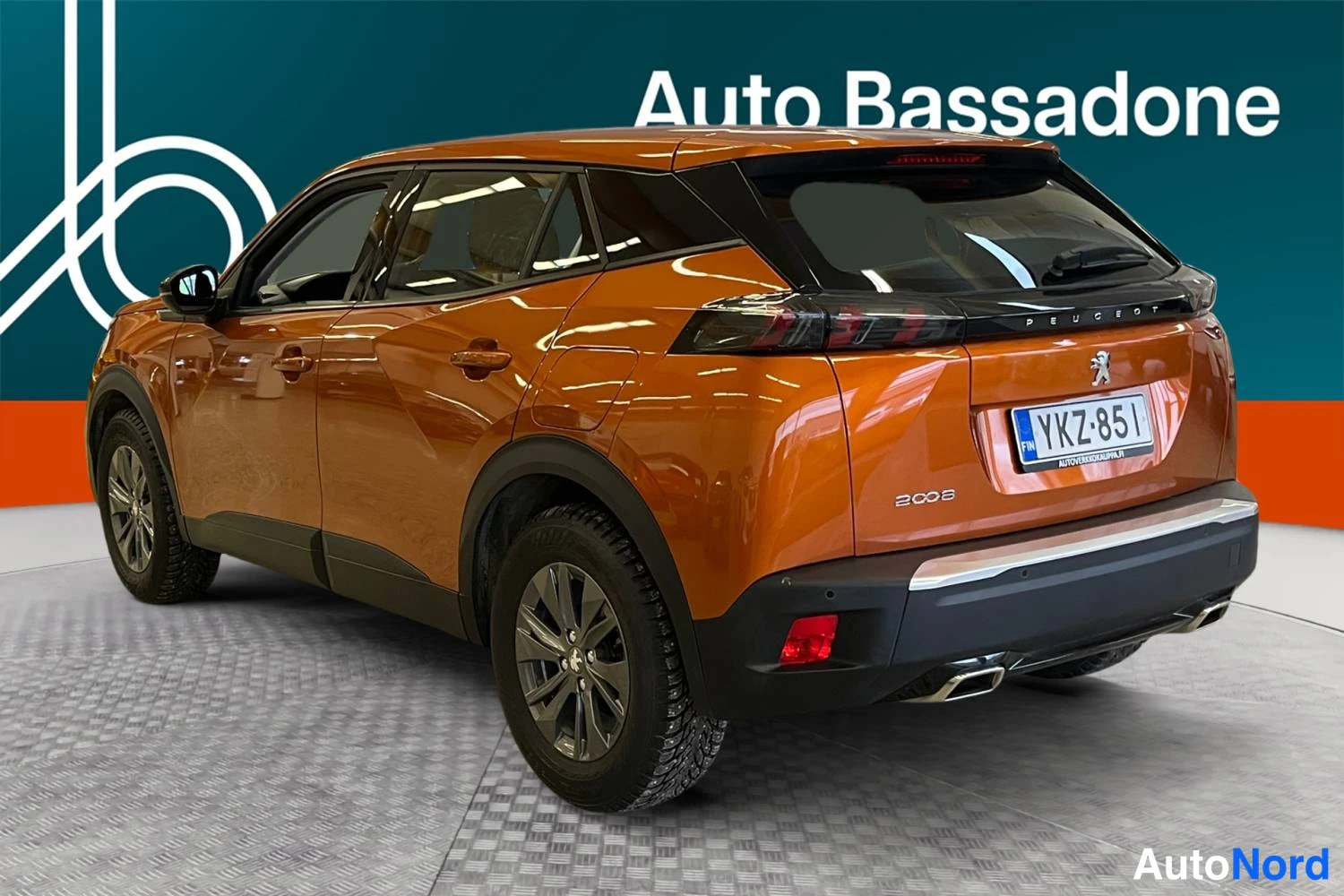 Oranssi Peugeot 2008 2022, kuva 15