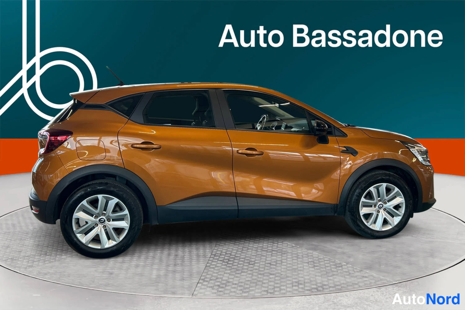 Oranssi Renault Captur E-TECH Plug-in hybrid 2022, sivulta, kuva 5