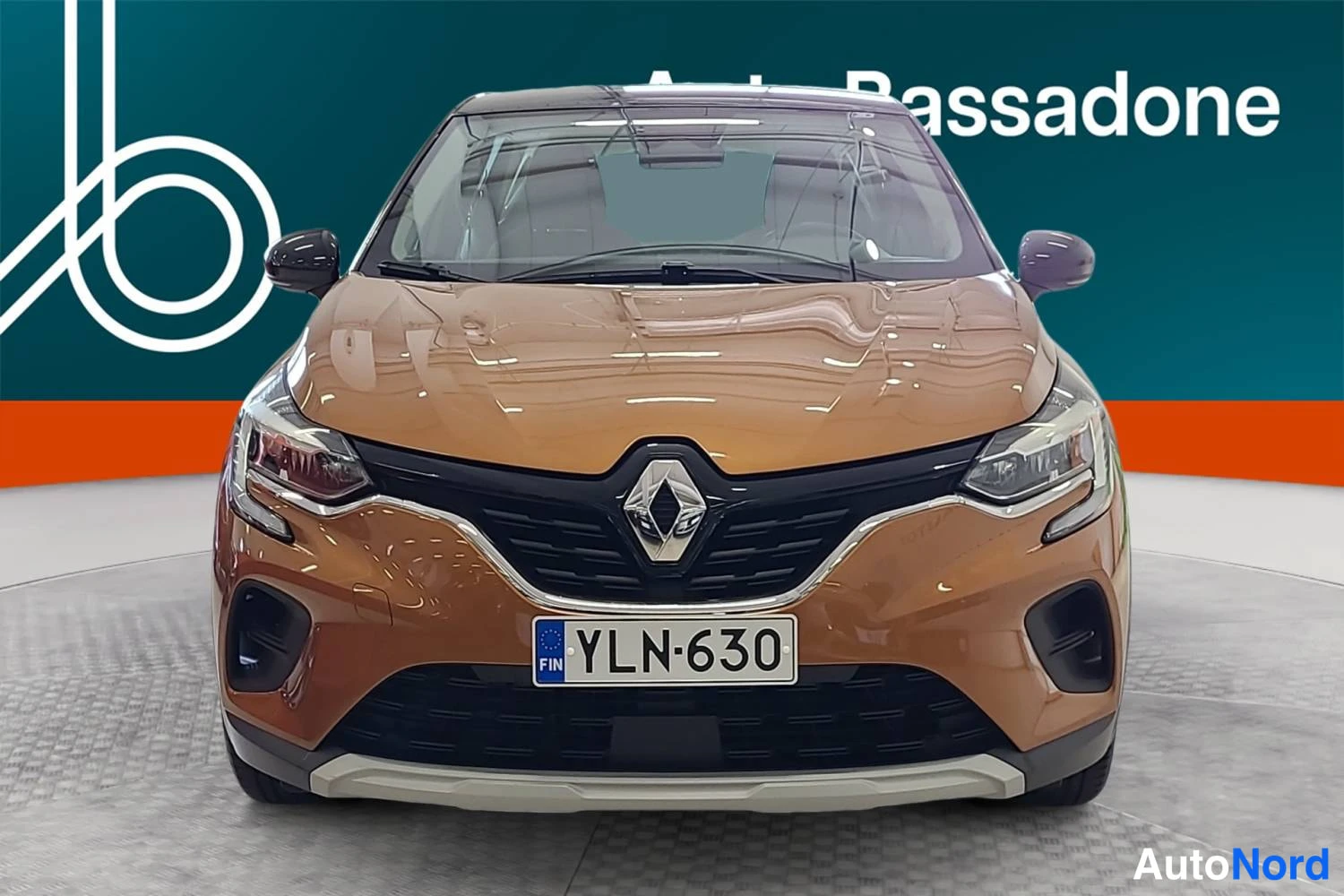 Oranssi Renault Captur E-TECH Plug-in hybrid 2022, edestä, kuva 4