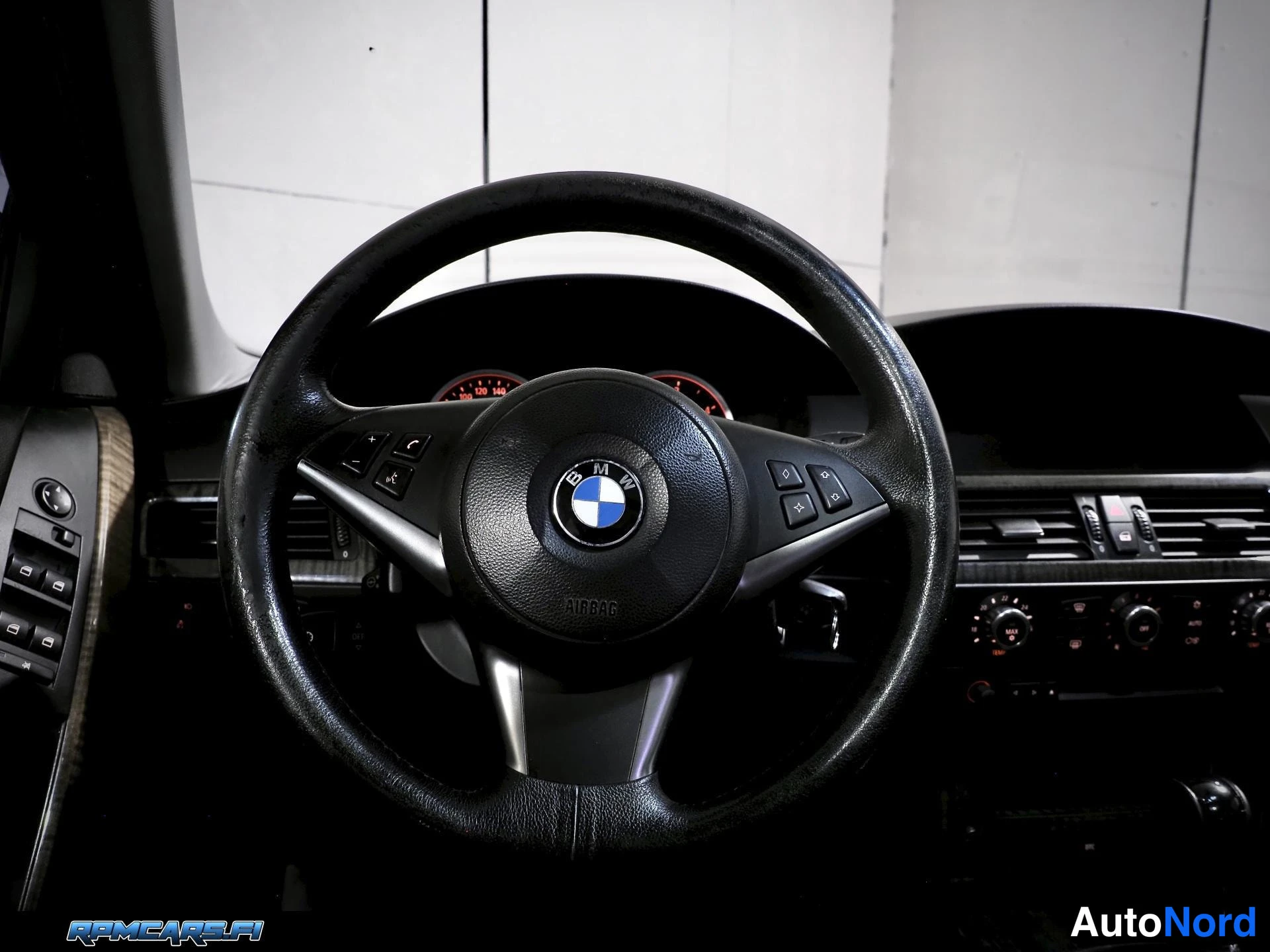 Musta BMW 535d 2005, kuva 37