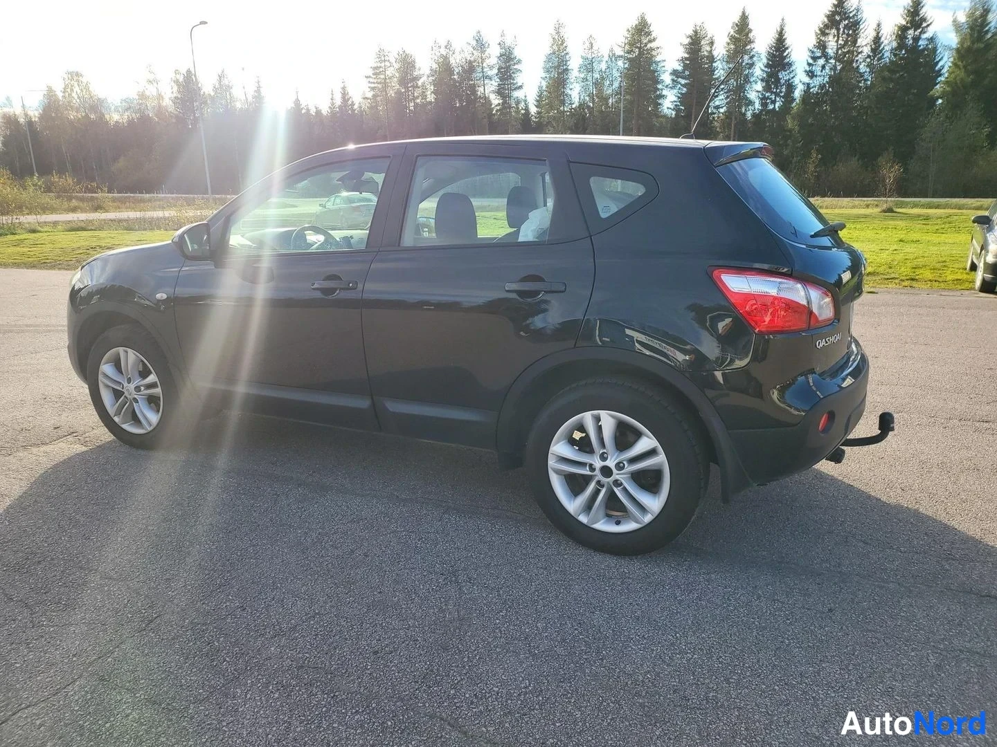 Musta Nissan Qashqai 2013, kuva 15