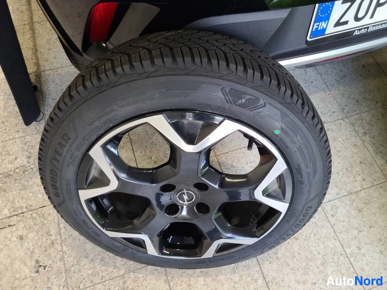 Musta Opel Mokka 2021, kuva 17