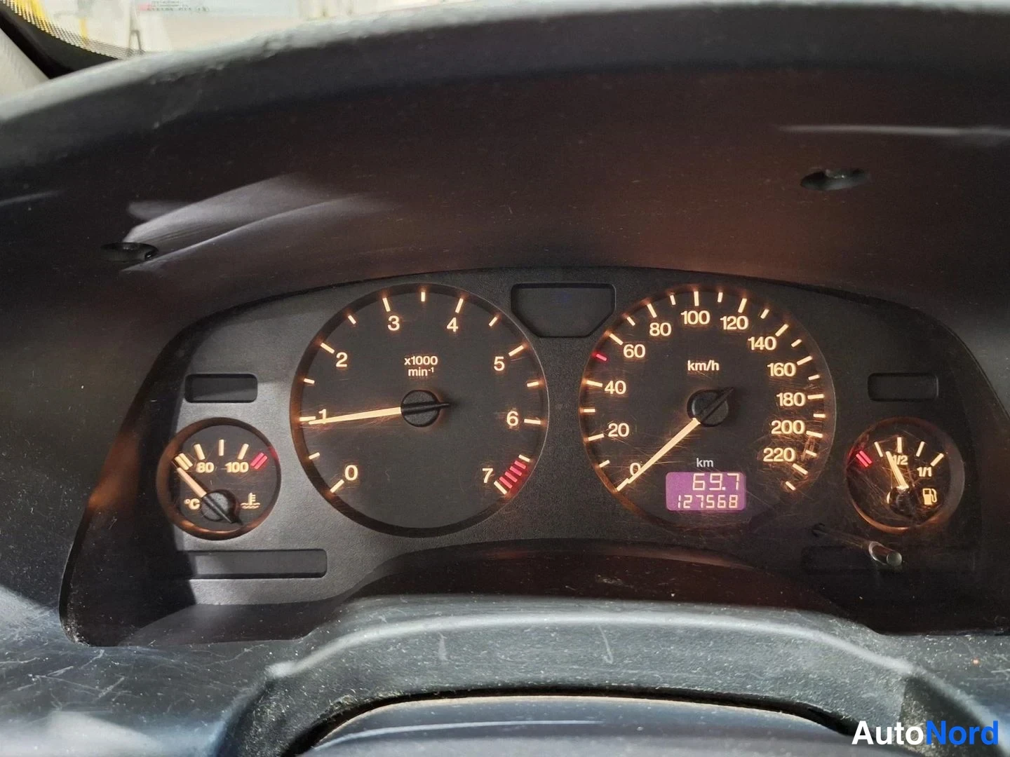 Punainen Opel Zafira 2000, kuva 13