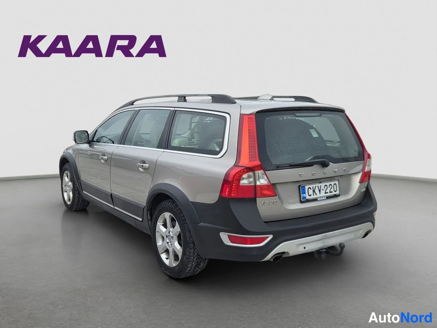 Beige Volvo XC70 2010, takaviisto, kuva 6
