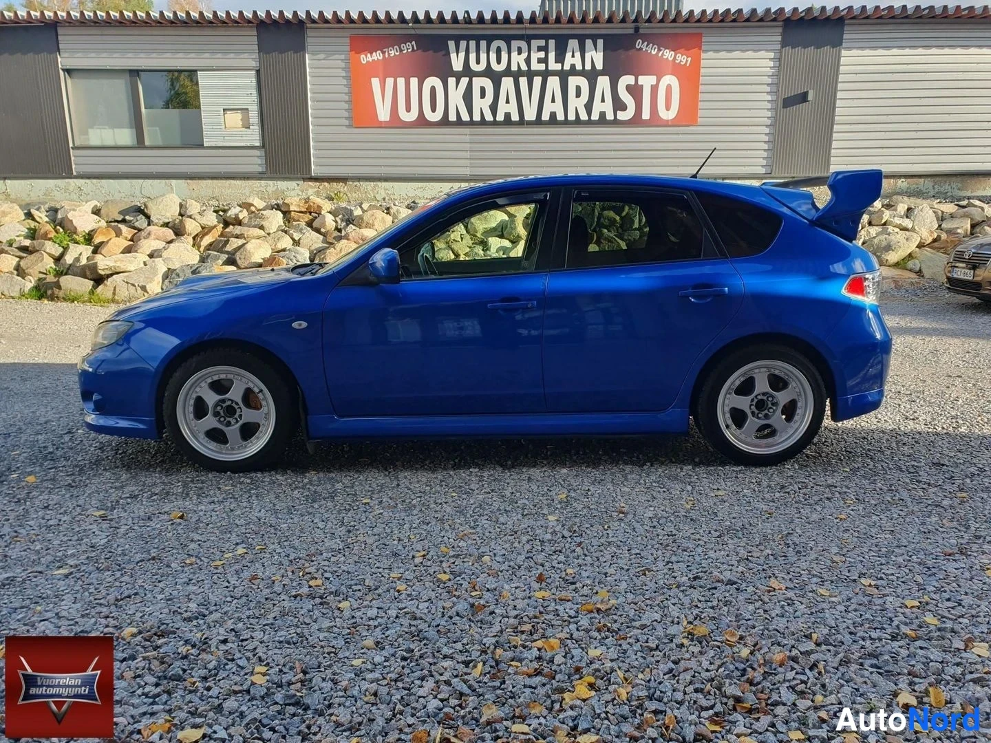 Sininen Subaru Impreza 2008, sivulta, kuva 4