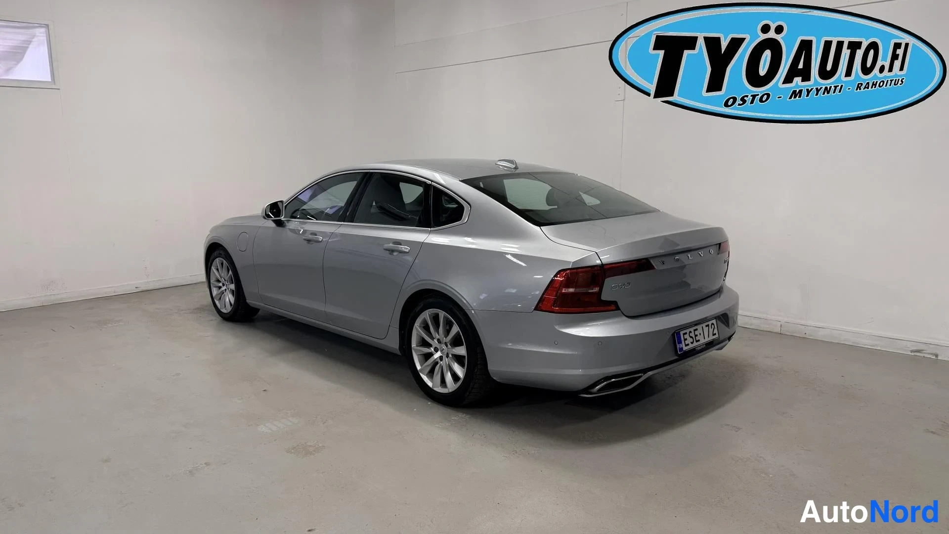 Harmaa Volvo S90 2018, takaviisto, kuva 5