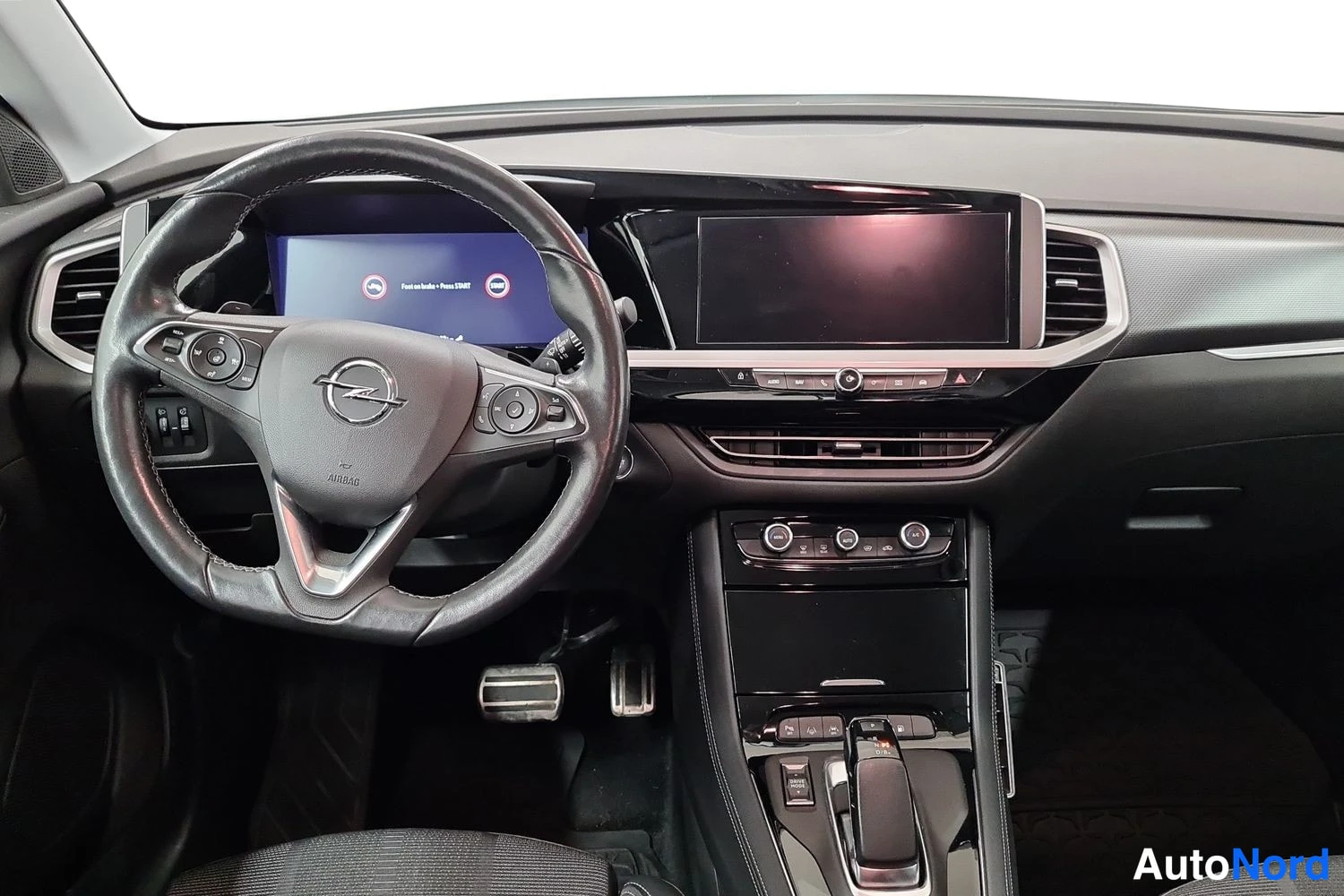 Valkoinen Opel Grandland 2023, kuva 32