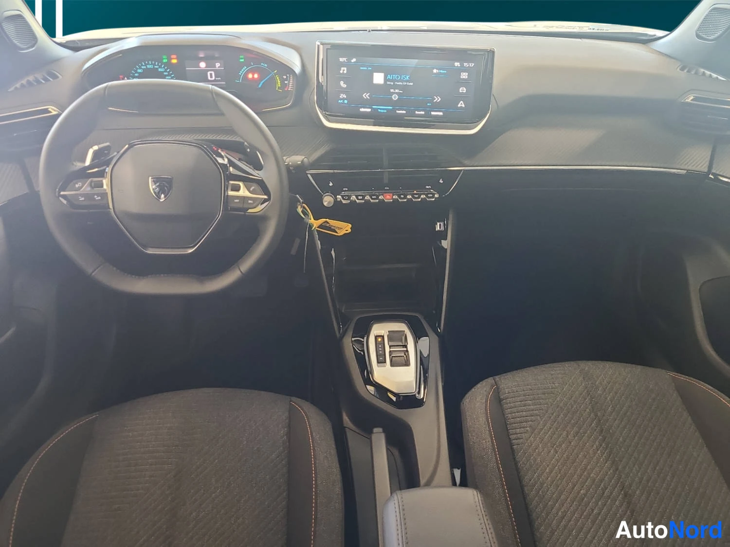 Valkoinen Peugeot 2008 2026, kuva 12