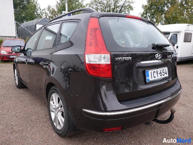 Musta Hyundai i30 2008, takaviisto, kuva 12
