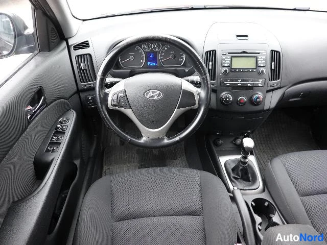Musta Hyundai i30 2008, kuva 39