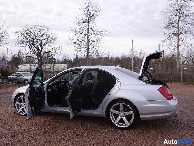 Hopea Mercedes-Benz 320 CDI 2006, takaviisto, kuva 12