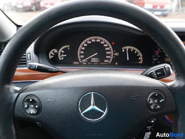 Hopea Mercedes-Benz 320 CDI 2006, yksityiskohta, kuva 30