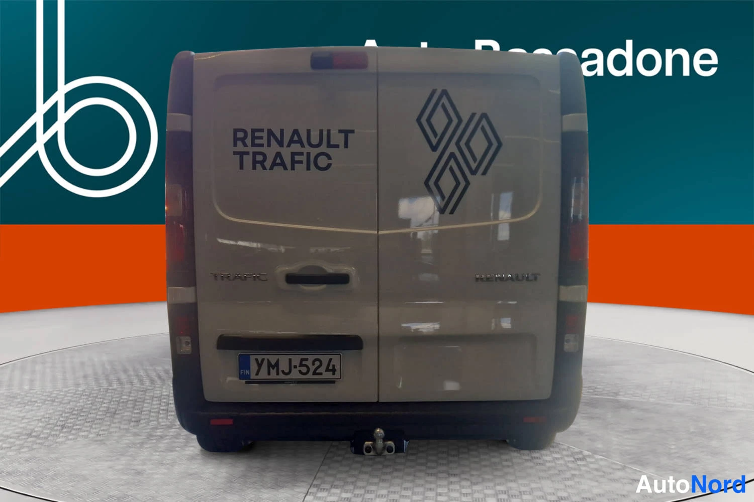 Valkoinen Renault Trafic 2026, takaa, kuva 7