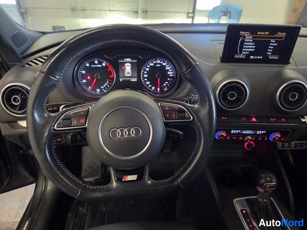Harmaa Audi A3 2015, kuva 13