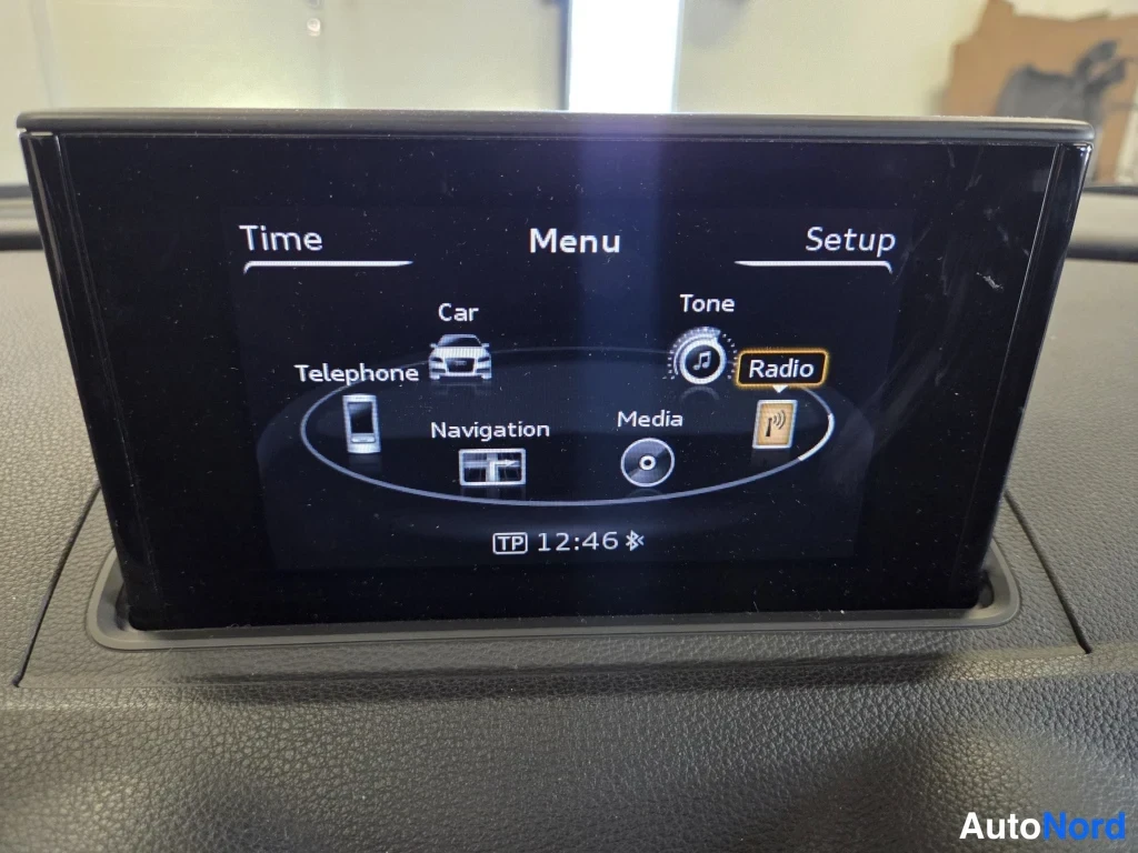 Harmaa Audi A3 2015, kuva 9