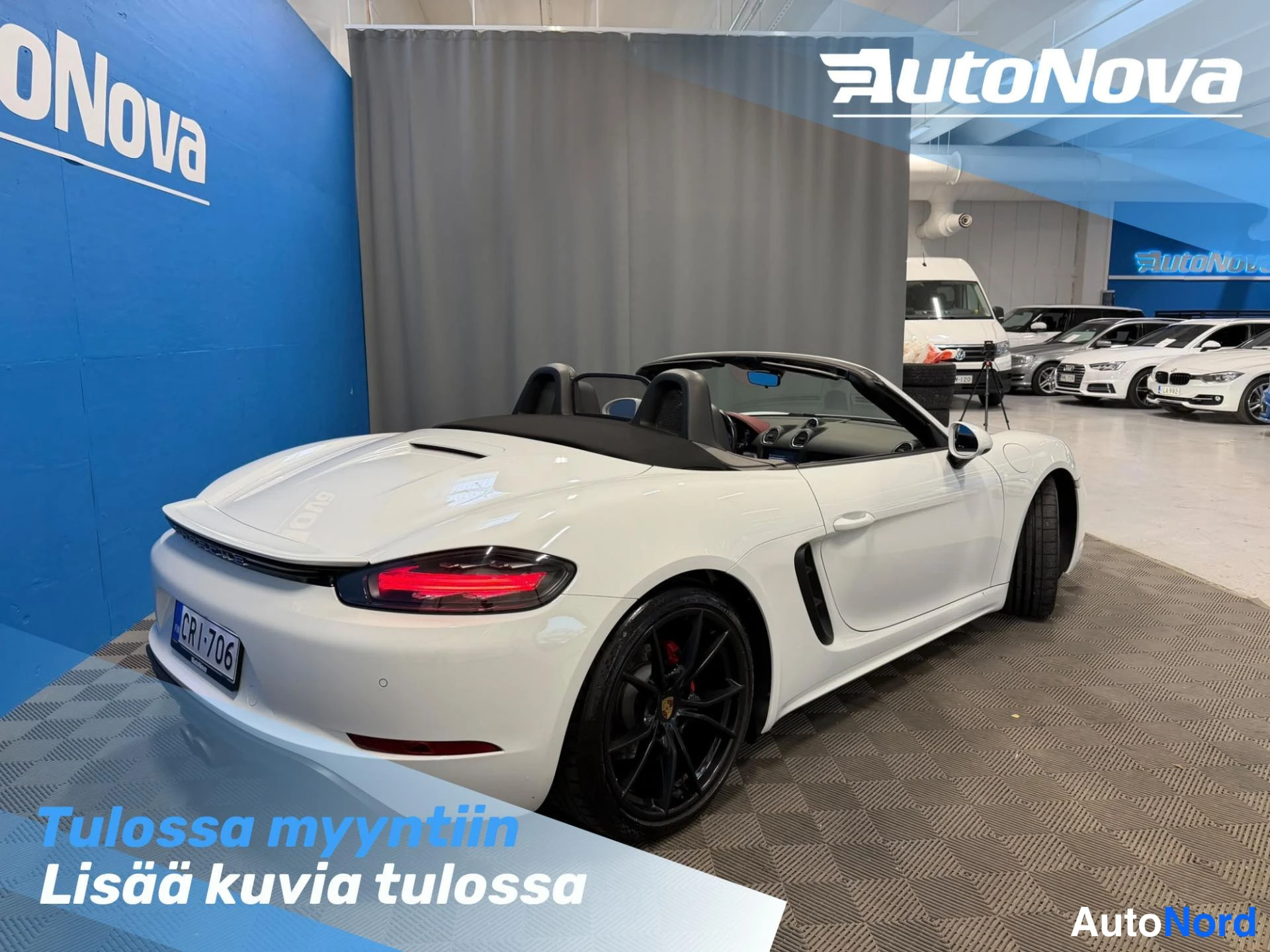 Valkoinen Porsche 718 Boxster 2017, takaviisto, kuva 4