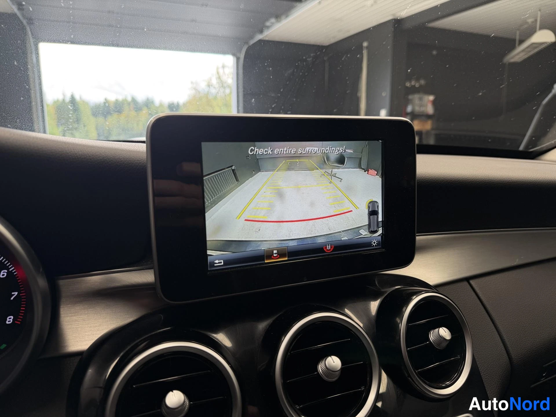 Sininen Mercedes-Benz C 2015, kuva 15