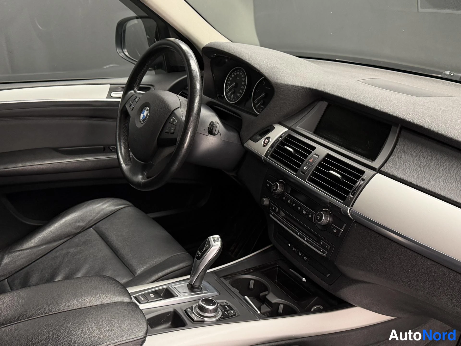 Harmaa BMW X5 2011, kuva 9