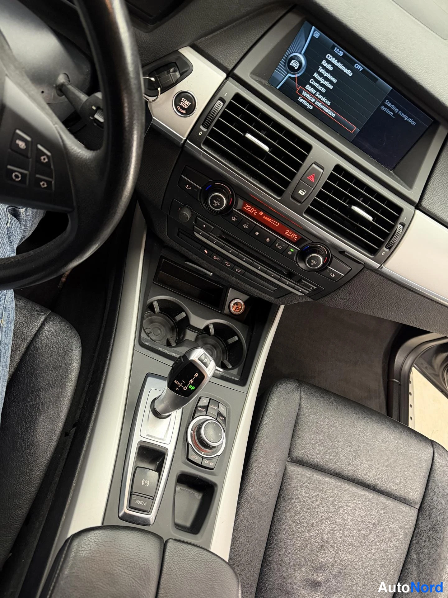 Harmaa BMW X5 2011, kuva 12