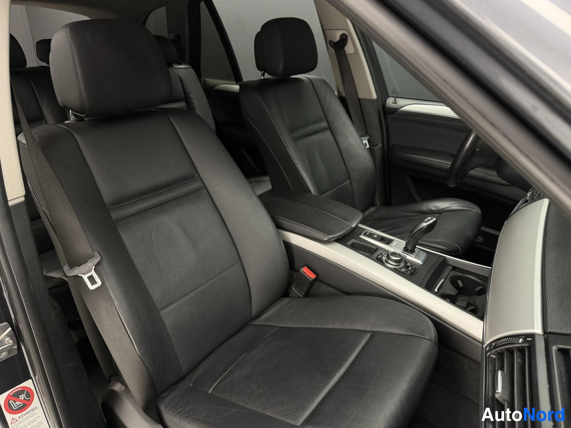 Harmaa BMW X5 2011, kuva 16